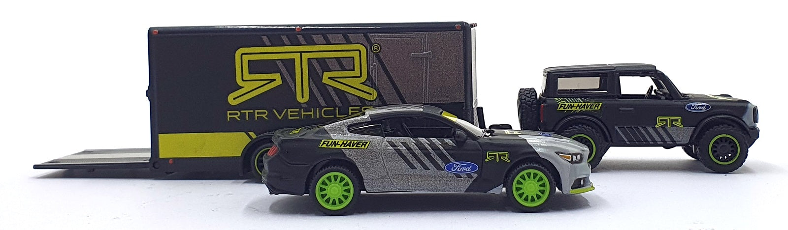Maisto 1/64 Scale Diecast 11404 - 2021 Ford Bronco/2015 Ford Mustang GT