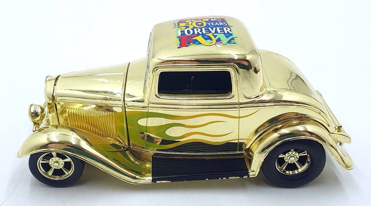 Racing Champions 1/24 Scale 07998 - 1932 Ford Coupe Toy's R Us - Gold 