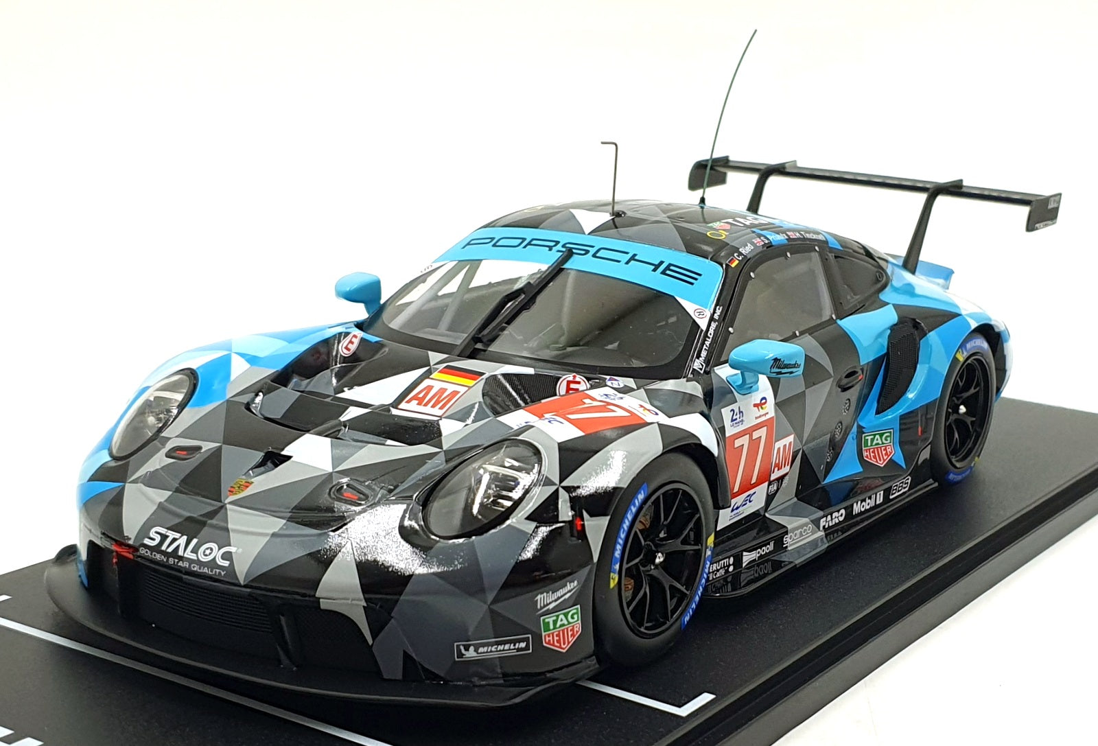 IXO 1/18 Scale LEGT18-23026 - Porsche 911 #77 24Hr LM 2022