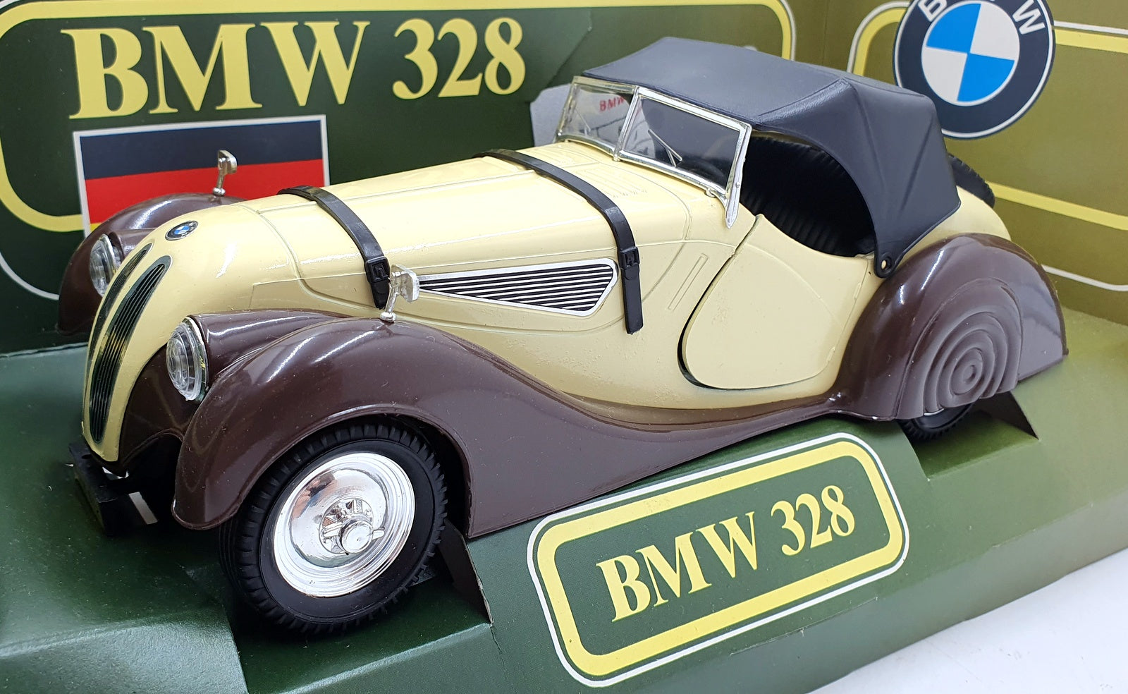 Polistil 1/16 Scale Diecast TG6 - BMW 328 - Cream/Brown