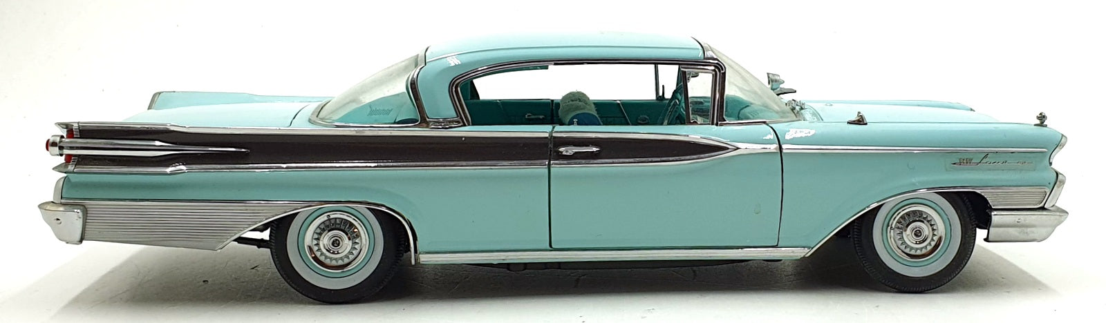 Sun Star 1/18 Diecast 5162 - 1959 Mercury Park Lane Hard Top - Cyan