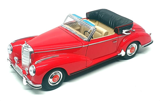 Maisto 1/18 Scale Diecast 7524L - 1955 Mercedes Benz 300S - Red