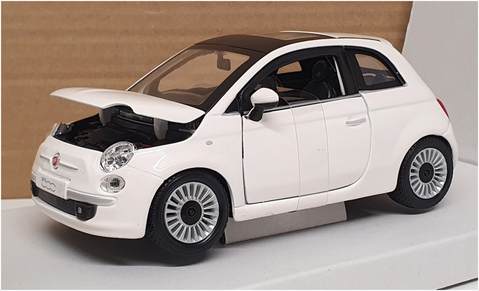 Burago 1/24 Scale Diecast 18-22106 - 2007 Fiat 500 - White