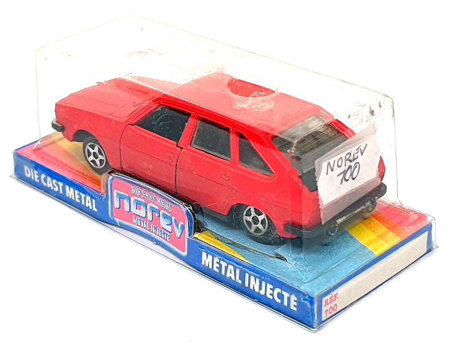 Norev Jet Car 1/43 Scale Diecast 700 - Renault 30 TS - Red
