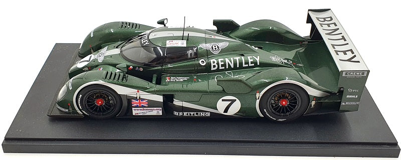 Autoart 1/18 Scale diecast 80353 - Bentley Speed 8 Le Mans 2003 Winner Signed