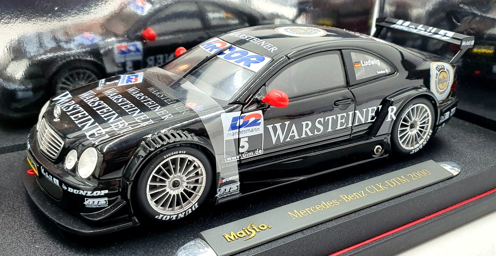 Maisto 1/18 Scale 38888 - Mercedes Benz CLK DTM 2000 #5 - Black