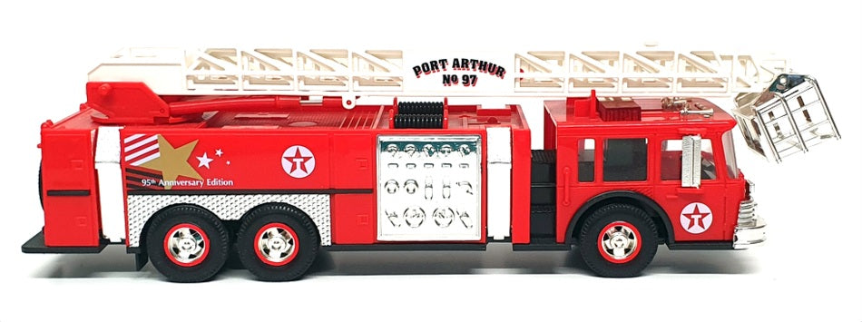China Brand 1/35 Scale CBFE03 - Battery Operated Texaco Aerial Tower Fire Truck