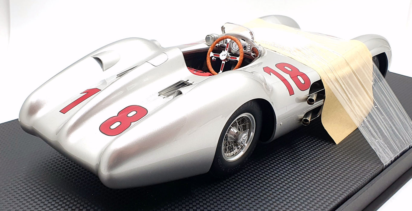 GP Replicas 1/12 Scale GP12-07A Mercedes W196 Streamliner #18 M. Fangio