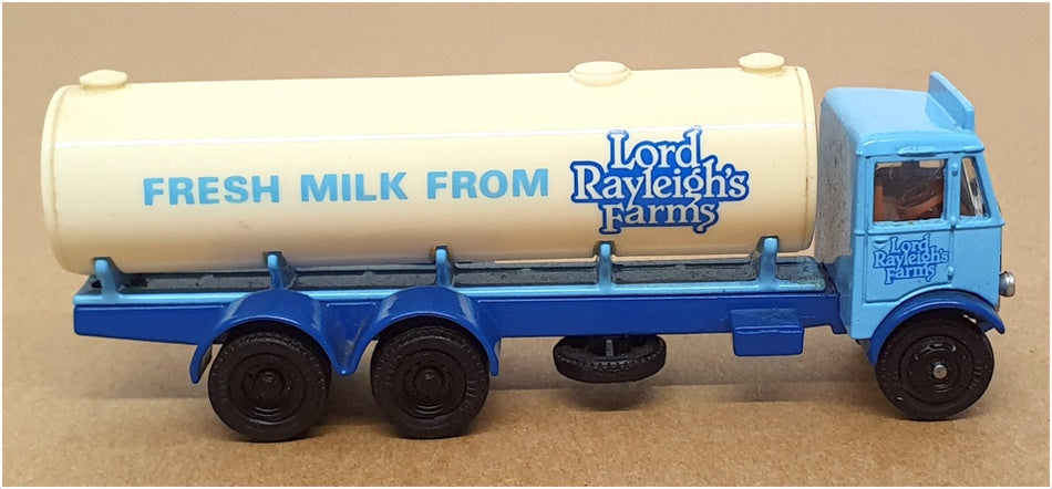EFE 1/76 Scale E10902 - AEC Mammoth Milk Tanker (Lord Rayleighs) Blue/White