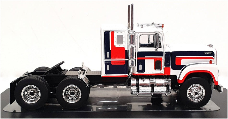 Ixo 1/43 Scale TR153.22 - 1980 International T/star 4300 Truck - White/Blue/Red