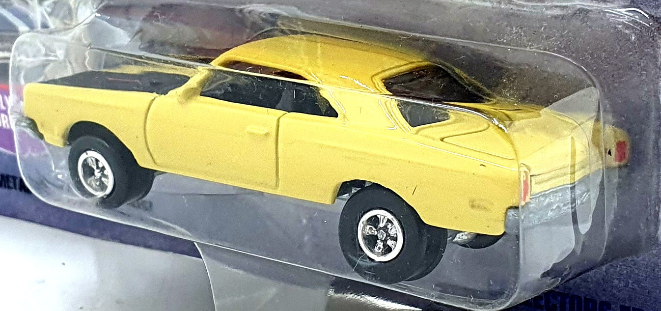 Johnny Lightning 1/64 202-00 Muscle Cars USA 1969 Plymouth Roadrunner Lt. Yellow