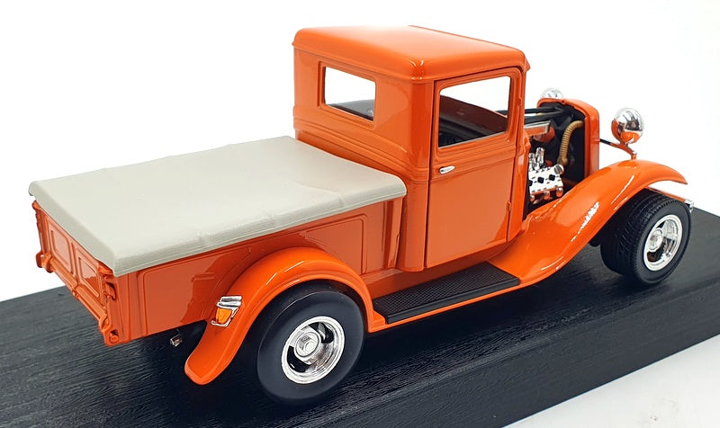 Road Legends 1/18 Scale 92259 - 1934 Ford Pick Up Pro Street - Orange