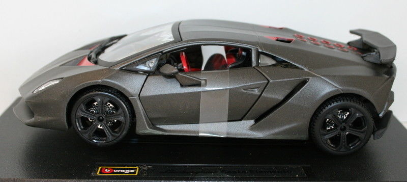 Burago 1/24 Scale 18-21061 - Lamborghini Sesto Elemento - Grey