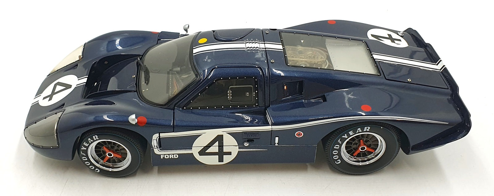Exoto 1/18 Scale Diecast 18056 - 1967 Ford GT40 MKIV Le Mans #4