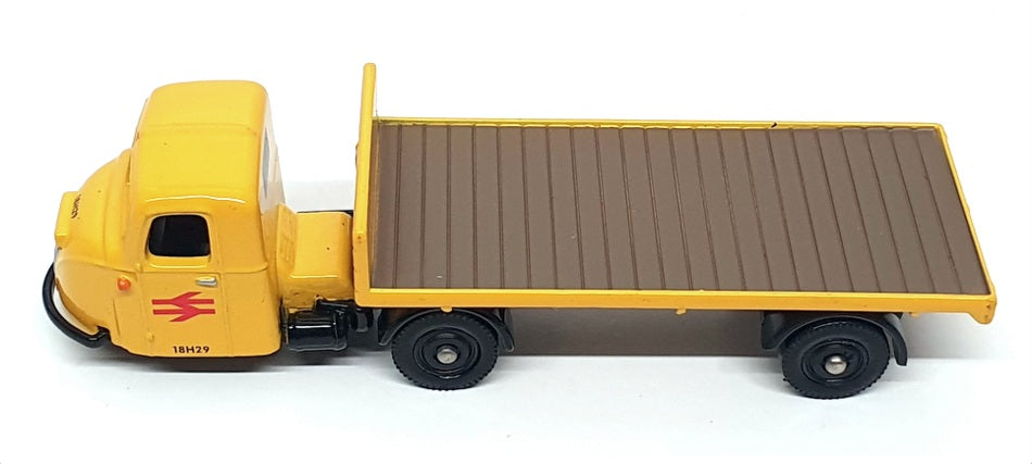 Lledo 1/76 Scale DG148004 - Scammell Scarab Flatbed Lorry (Railfreight) Yellow