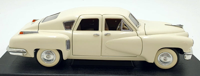Road Legends 1/18 Scale Diecast 92268 1948 Tucker White —