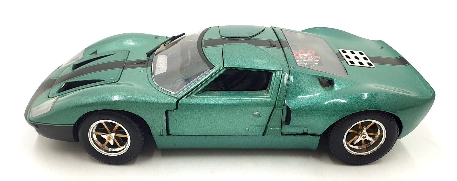 Universal Hobbies 1/18 Scale Diecast 22426J - Ford GT 40 - Green/Black
