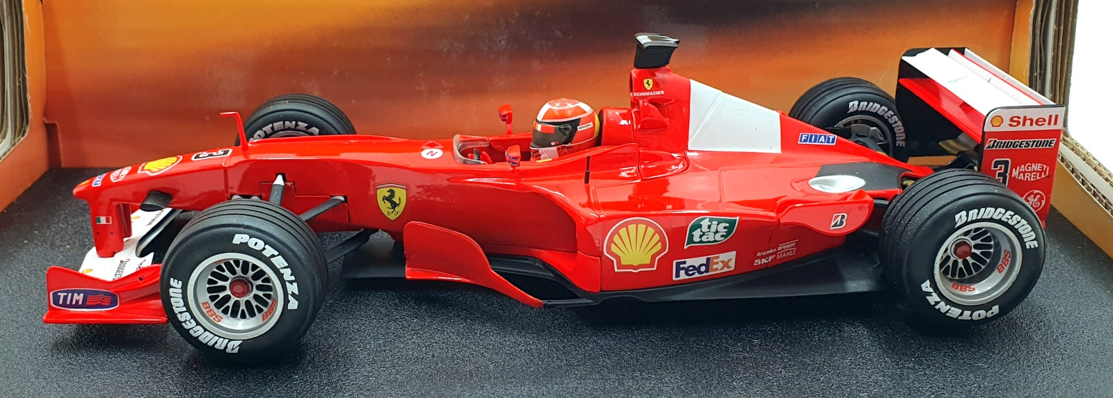 Hot Wheels 1/18 Scale Diecast 26737 - Ferrari F1-2000 - Michael Schumacher