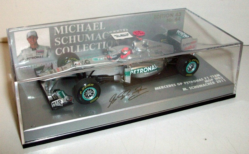 Minichamps F1 1/43 Scale - 410110007 Mercedes Petronas F1 Team W02 11 Schumacher