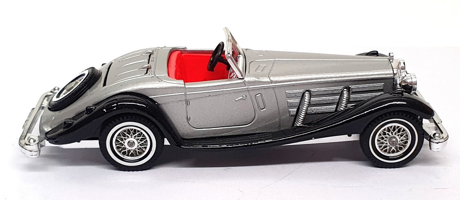 Matchbox 12cm Long Diecast Y-20 - 1937 Mercedes Benz 540K - Silver/Black