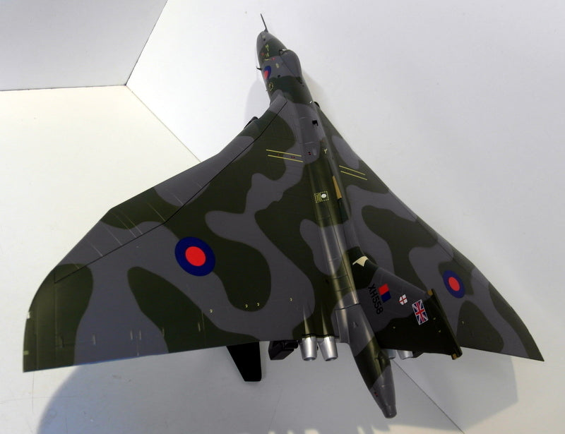 Corgi 1/72 Scale Diecast AA27201 Avro Vulcan B2 XH558 Vulcan to the Sky 2007