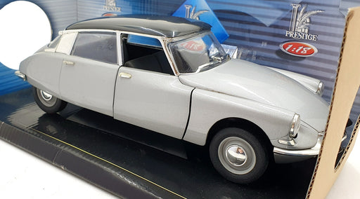 Solido 1/18 Scale 8033CG - Citroen DS19 Berline 1963 - Silver