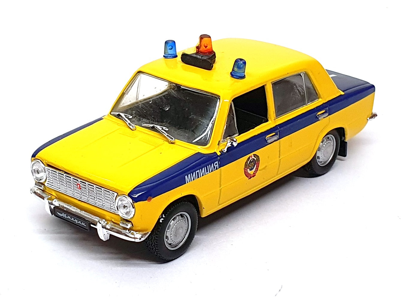 DeAgostini 1/43 Scale 7226X - Russian VAZ 2101 Police Car - Yellow/Blue