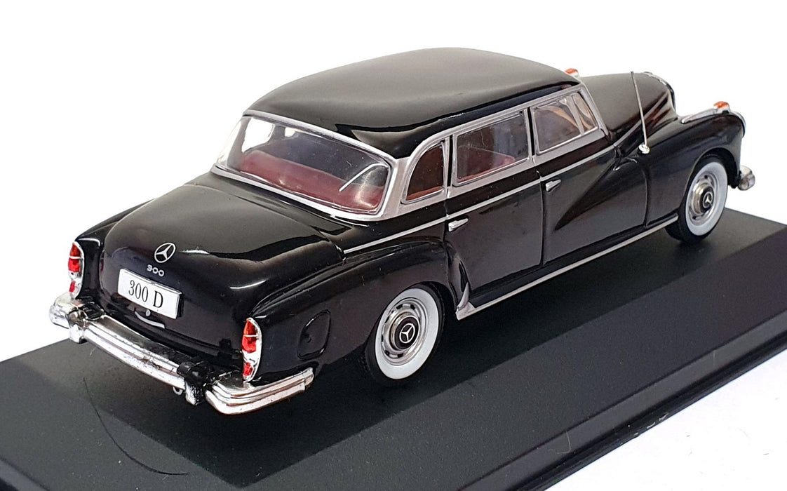 Altaya 1/43 Scale AL300D - 1957 Mercedes Benz 300D Limousine - Black