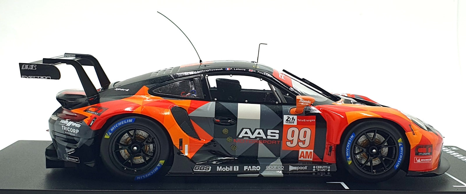 IXO 1/18 Scale LEGT18-23015 - Porsche 911 RSR #99 Le Mans 2021