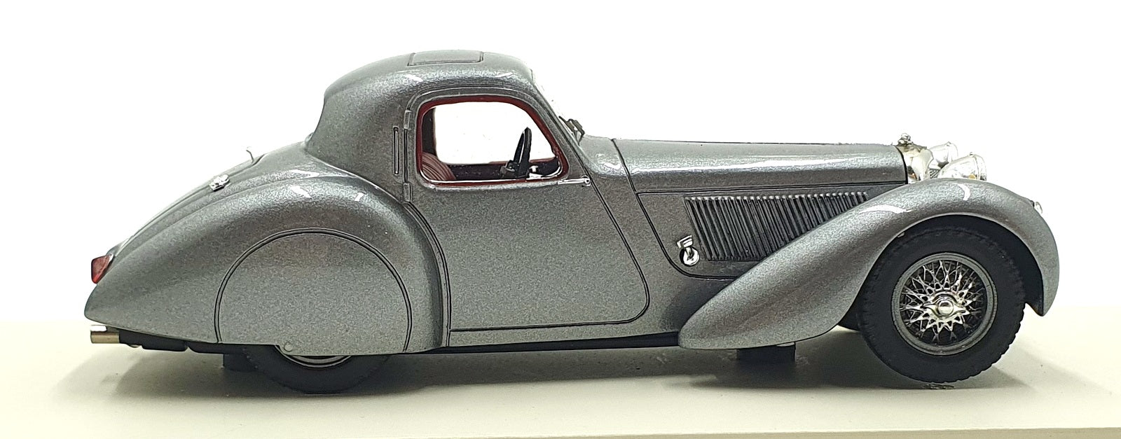 Spark 1/43 Scale Resin S2125 - 1938 Jaguar SS100 Coupe - Silver