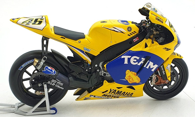 Minichamps 1/12 Scale 122 063046 Yamaha YZR-M1 Camel Moto GP 2006 Rossi