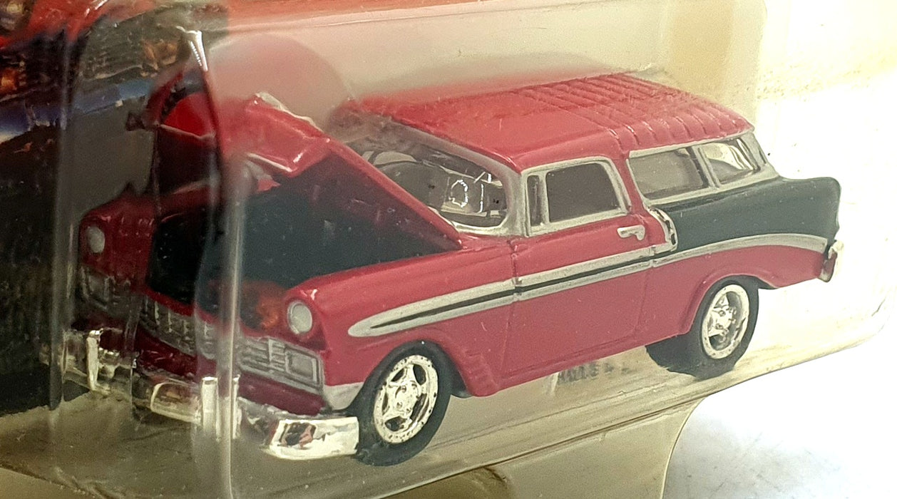Johnny Lightning 1/64 Scale 992-01 - 1956 Chevrolet Nomad - Red