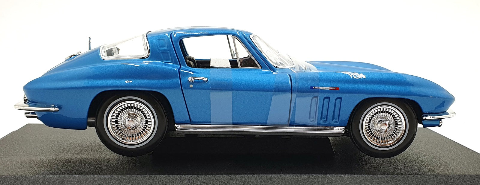 Maisto 1/18 Scale Diecast 31640 - 1965 Chevrolet Corvette Stingray - Met Blue