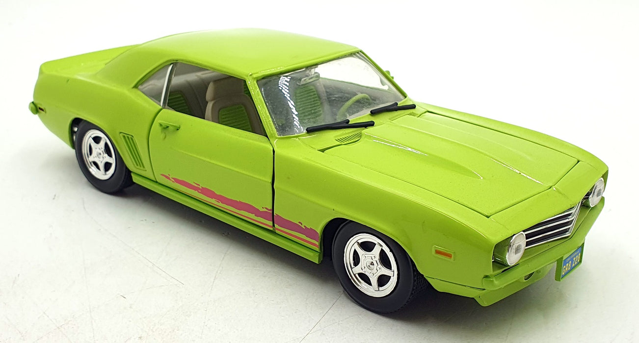 Ertl 1/18 Scale Diecast 171225D - 1969 Chevrolet Camaro - Green