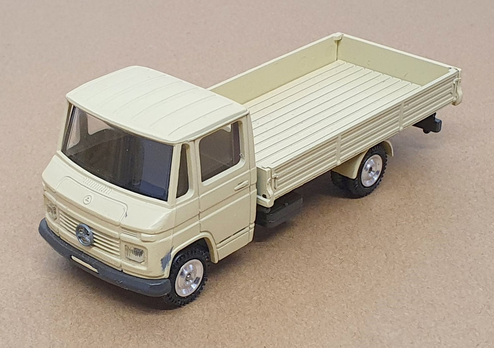 Cursor 12cm Long Diecast 1267C - Mercedes Benz L408D/508D Truck - Cream