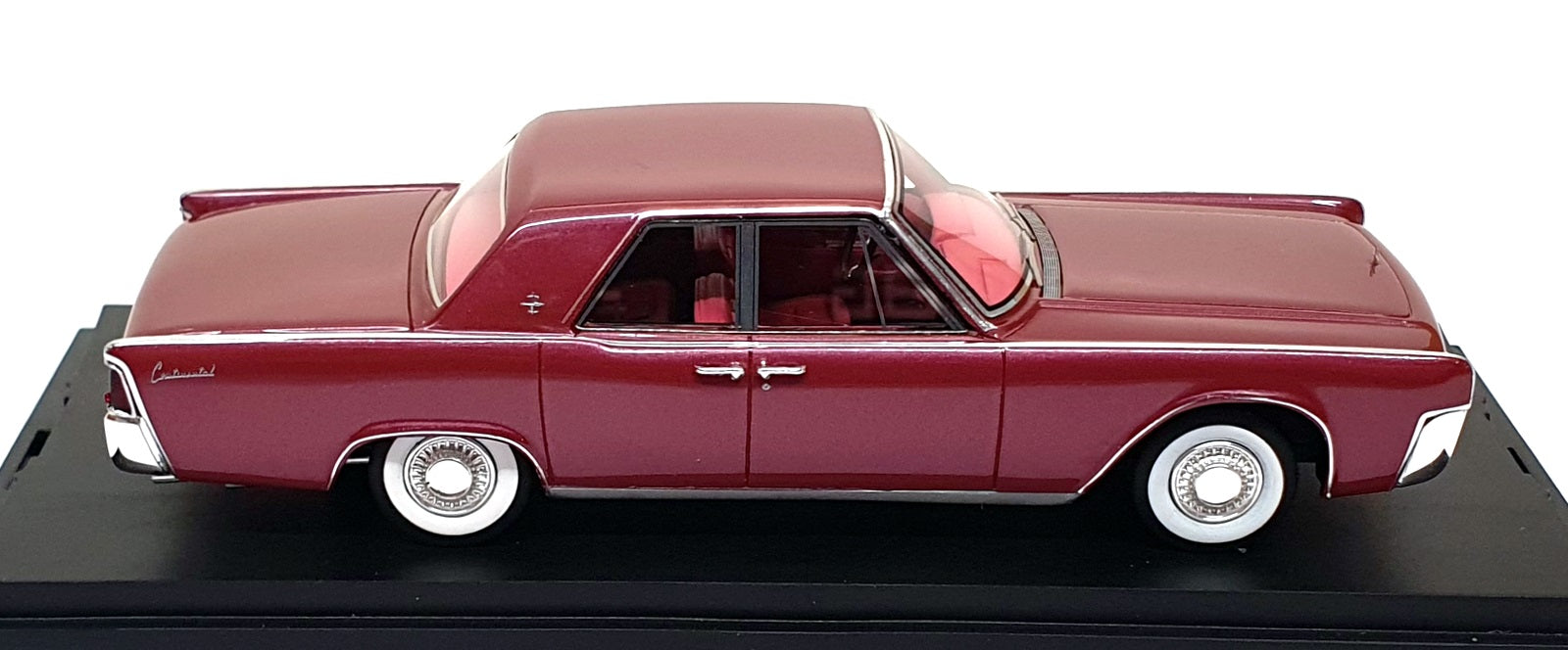 Goldvarg 1/43 Scale GC-088B - 1962 Lincoln Continental - Royal Red