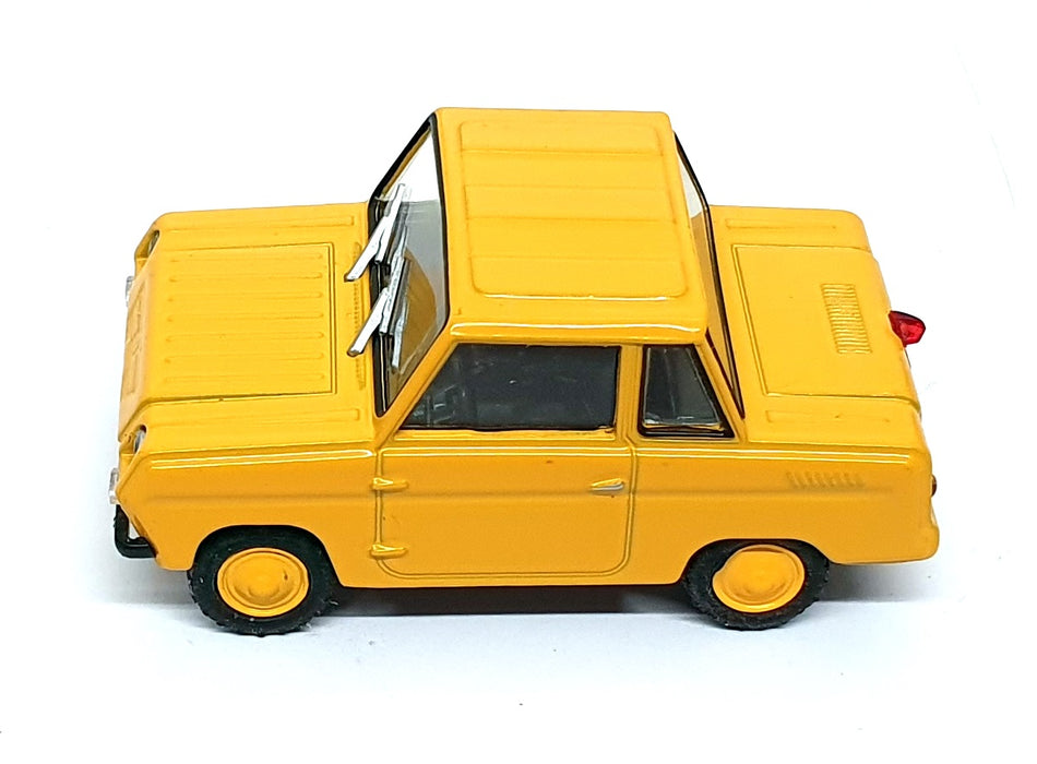 DeAgostini 1/43 Scale 185139 - CM3 C-3D Russian Car - Yellow