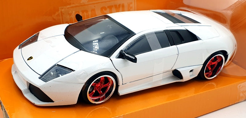 Jada 1/24 Scale Diecast 32570 - Lamborghini Murcielago LP 640 - White