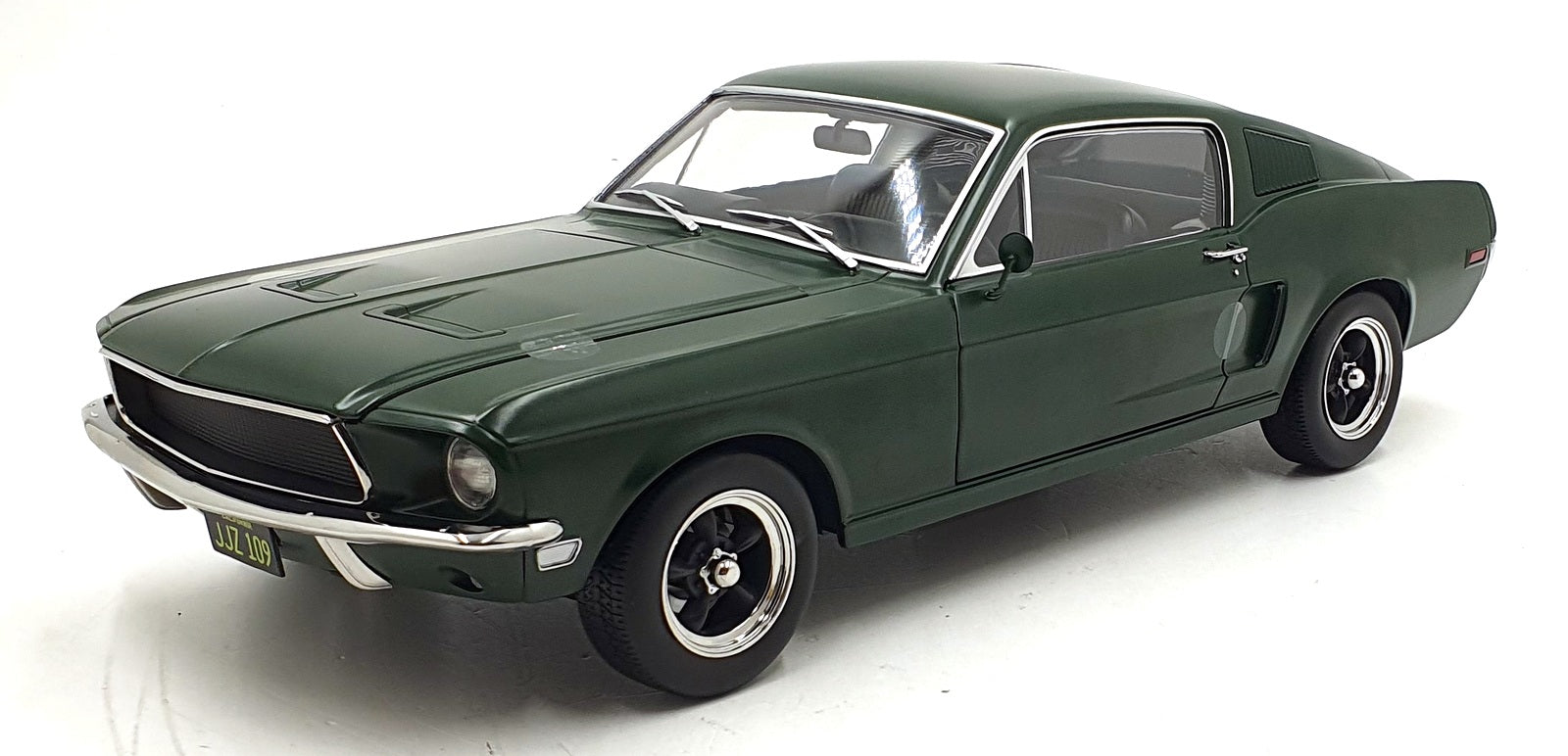 KK Scale 1/12 Scale KKDC120225 1968 Ford Mustang GT Fastback Bullitt Matt Green