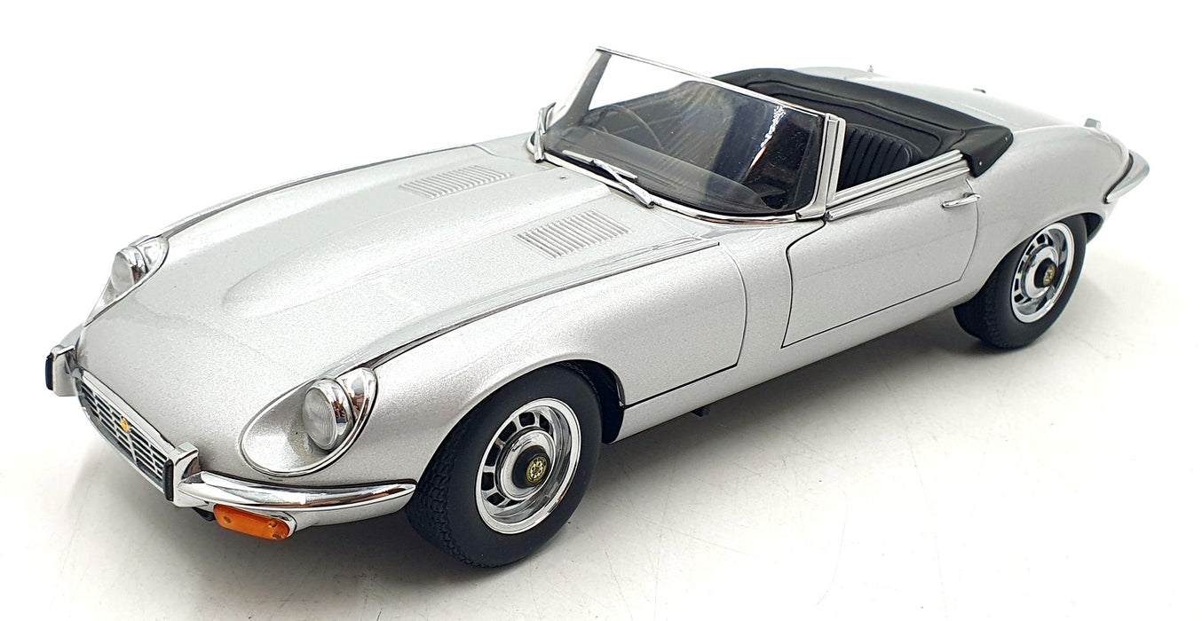 Autoart 1/18 Scale Diecast DC18626Q - Jaguar E-Type Cabriolet - Silver