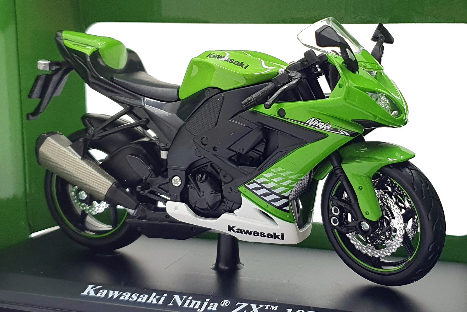 Maisto 1/12 Scale 32709 - Kawasaki Ninja ZX -10R - Black/Green