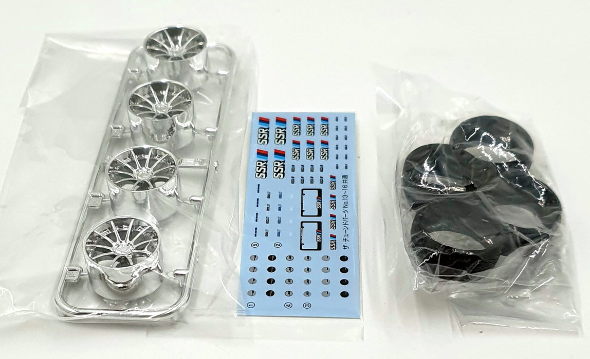 Aoshima 1/24 Scale 20292 - SSR Executor CV01 19' Wheels & Tyres Set #13