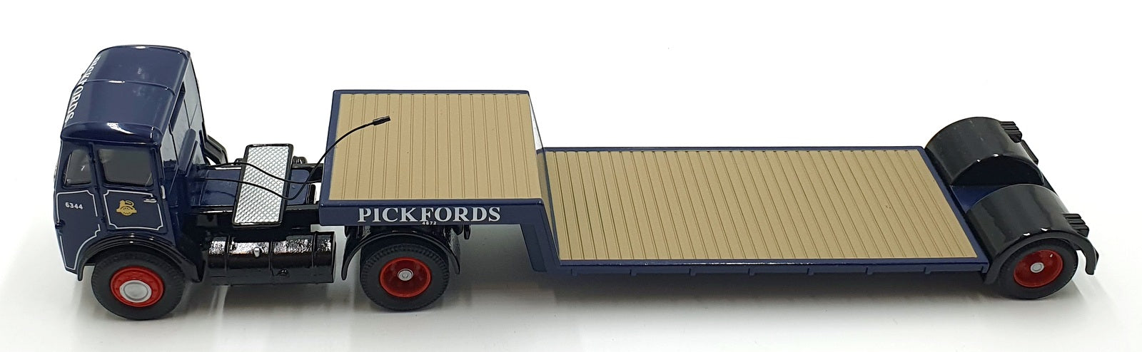 Corgi 1/50 Scale Diecast CC10202 - ERF V Low Loader - Pickfords
