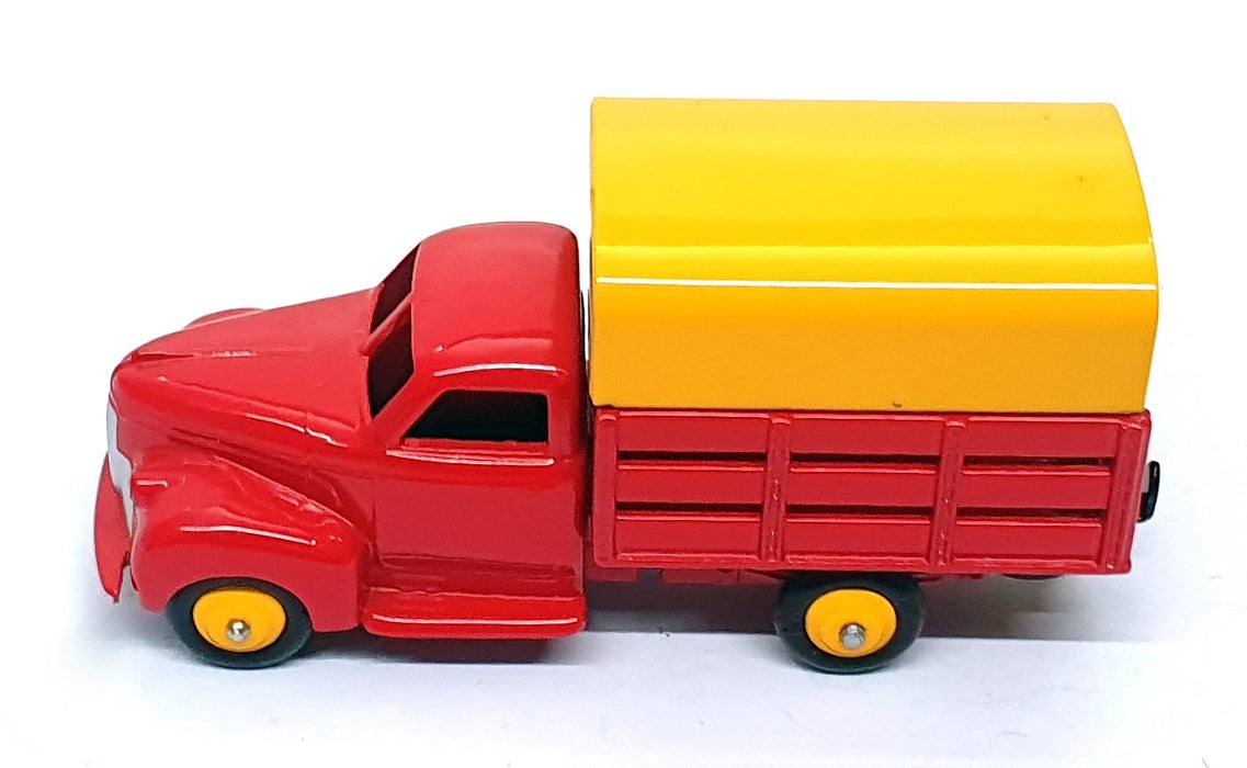 Atlas Editions Dinky Toys 25L - Studebaker Tapissiere Truck - Red