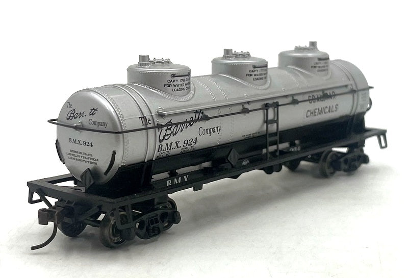 Athearn 73680 (1/87) Scale  - Triple Dome Tank Car 924 Barrett Company
