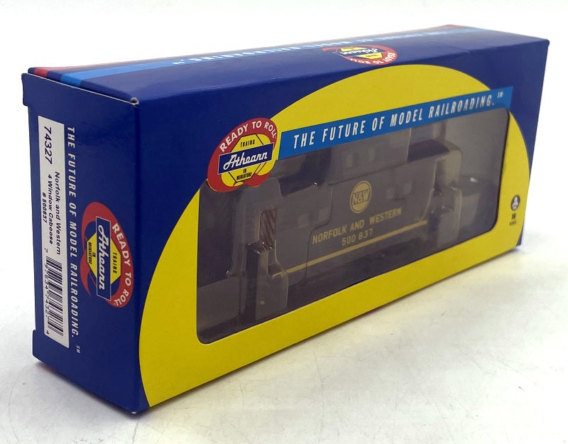 Athearn 74327 (1/87) Scale  - 4 Window Caboose #500837 Norfolk and Western