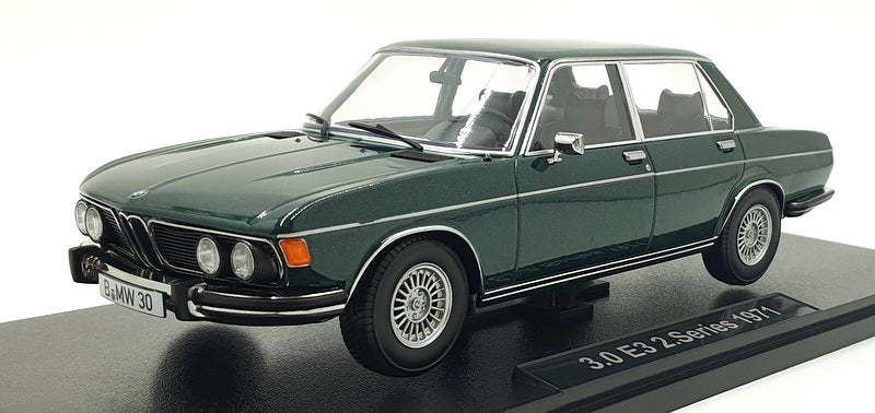 KK Scale 1/18 Scale KKDC180405 - 1971 BMW 3.0 e3 2.Series - Green