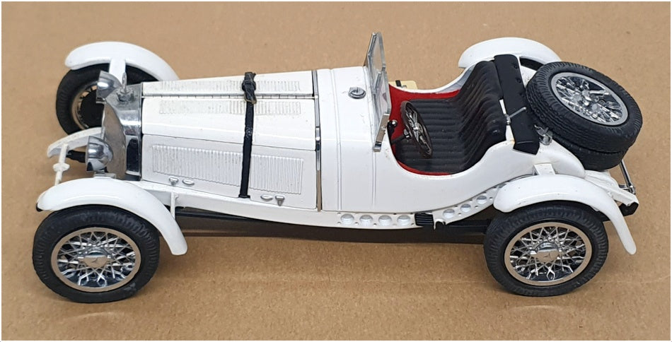 Danbury Mint 1/24 Scale D1931W - 1931 Mercedes Benz SSKL - White