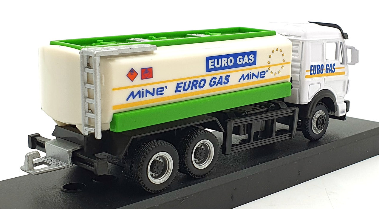Cararama 1/60 Scale 100005F - Mercedes-Benz Euro Gas Truck - White