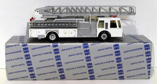 Conrad 1/50 Scale Diecast 5506 - E-One Fire Ladder